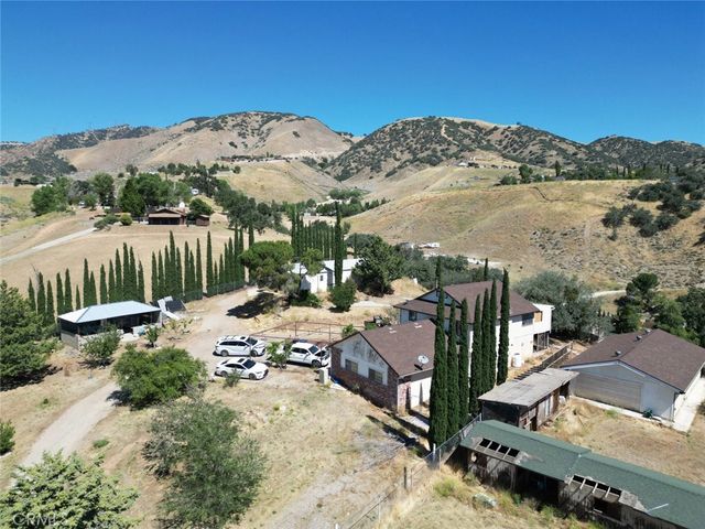 7 Cuddy Canyon Road, Lebec, CA 93243
