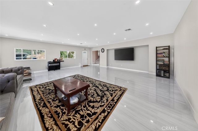 7 Cuddy Canyon Road, Lebec, CA 93243