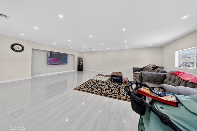 7 Cuddy Canyon Road, Lebec, CA 93243