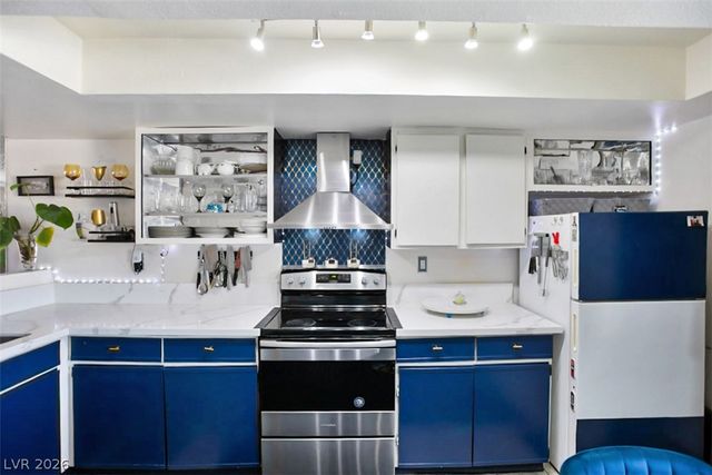 2080 Karen Avenue 94, Las Vegas, NV 89169