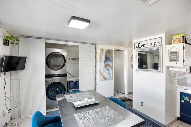 2080 Karen Avenue 94, Las Vegas, NV 89169