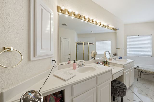 5010 Coventry Lane, Arlington, TX 76017