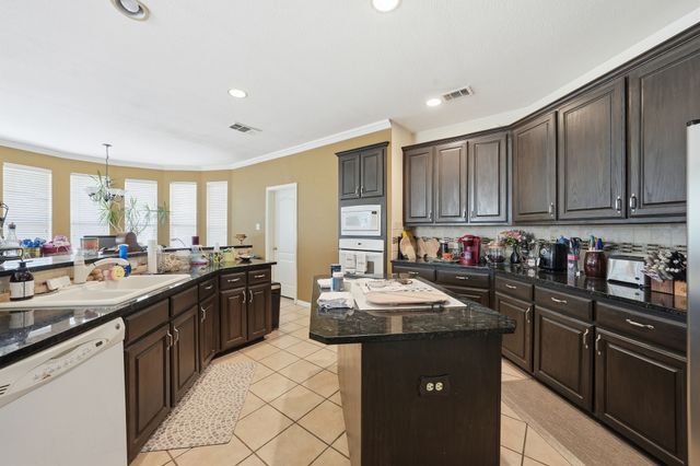 5010 Coventry Lane, Arlington, TX 76017