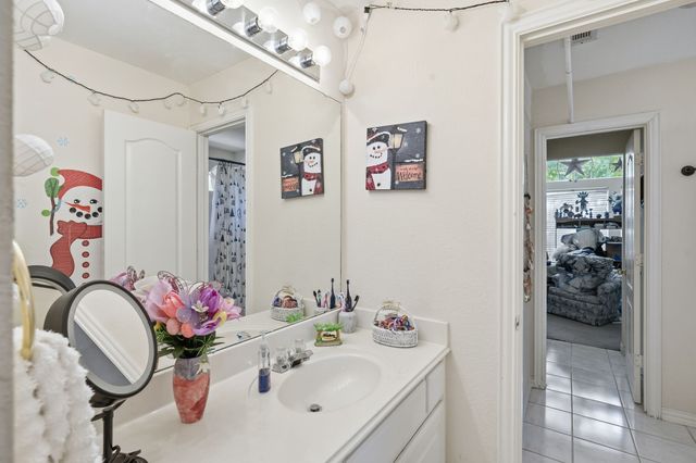 5010 Coventry Lane, Arlington, TX 76017
