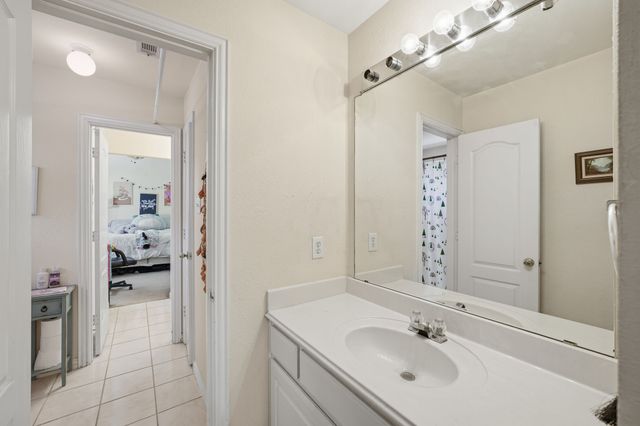 5010 Coventry Lane, Arlington, TX 76017