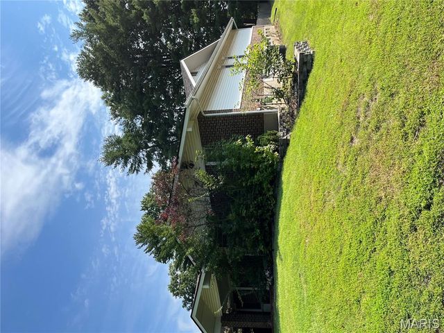 12974 Partridge Run Drive, Florissant, MO 63033