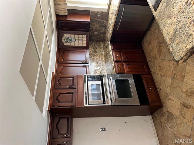 12974 Partridge Run Drive, Florissant, MO 63033