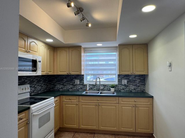 1373 W 69th St 0, Hialeah, FL 33014