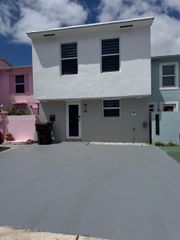 1373 W 69th St 0, Hialeah, FL 33014