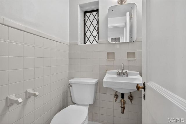 22 Country Club Place, Belleville, IL 62223