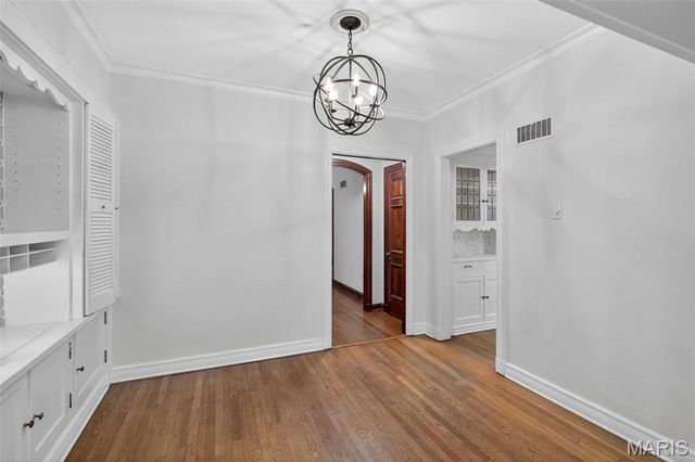 22 Country Club Place, Belleville, IL 62223