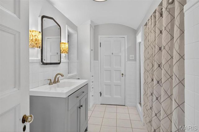 22 Country Club Place, Belleville, IL 62223