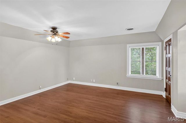 22 Country Club Place, Belleville, IL 62223