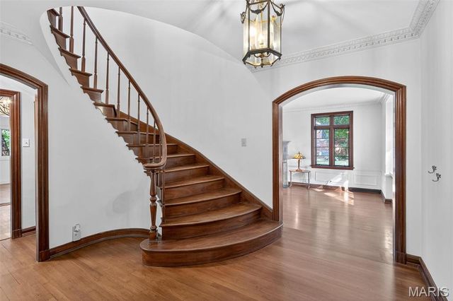 22 Country Club Place, Belleville, IL 62223