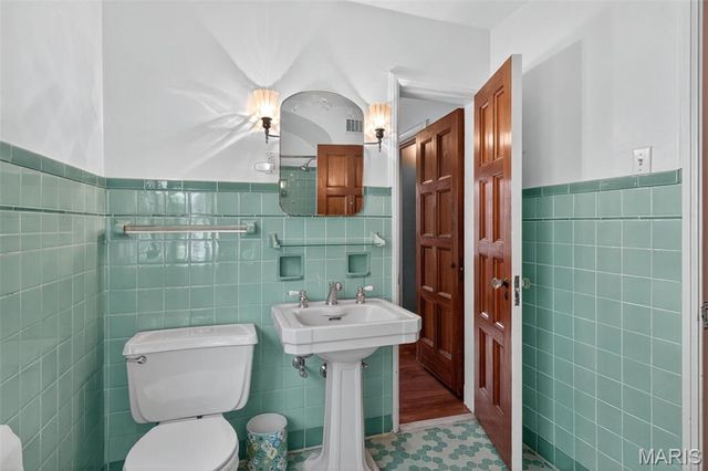 22 Country Club Place, Belleville, IL 62223