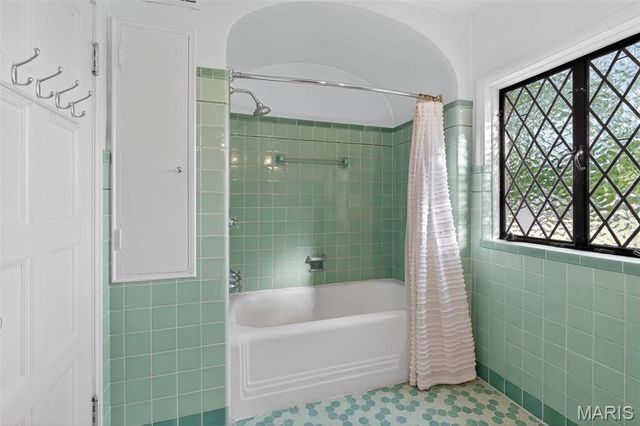 22 Country Club Place, Belleville, IL 62223