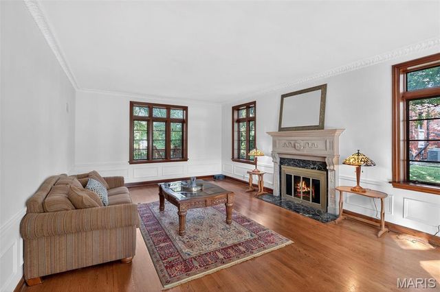 22 Country Club Place, Belleville, IL 62223