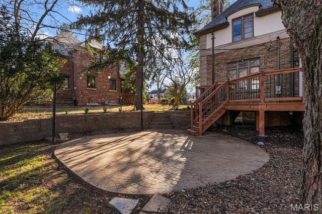 22 Country Club Place, Belleville, IL 62223