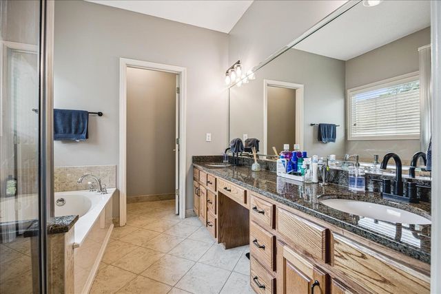 643 WOOD VALLEY DR, Collierville, TN 38017
