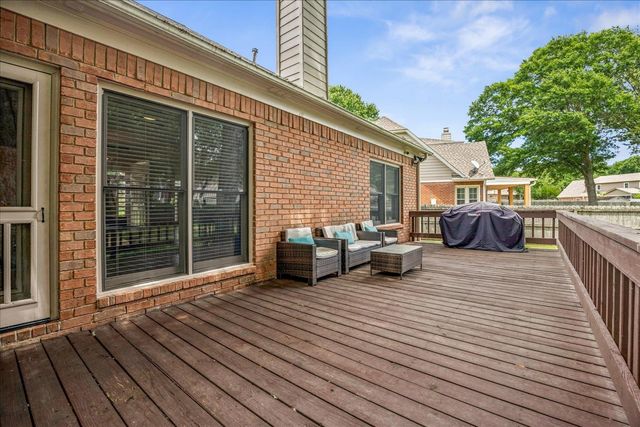 643 WOOD VALLEY DR, Collierville, TN 38017