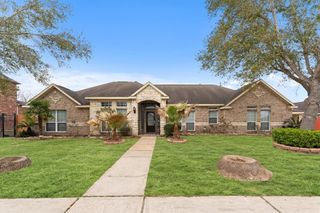 3303 Hickory Knoll Drive, Pearland, TX 77581