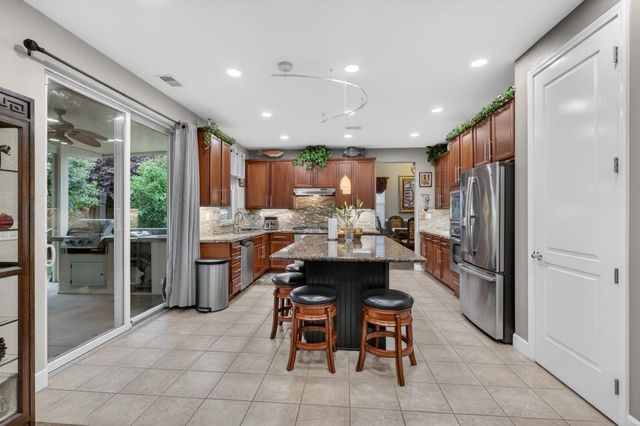 5953 Tanus Cir, Rocklin, CA 95677