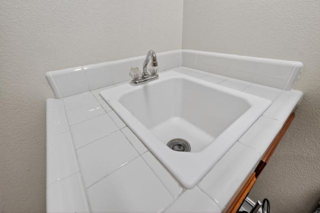 5953 Tanus Cir, Rocklin, CA 95677