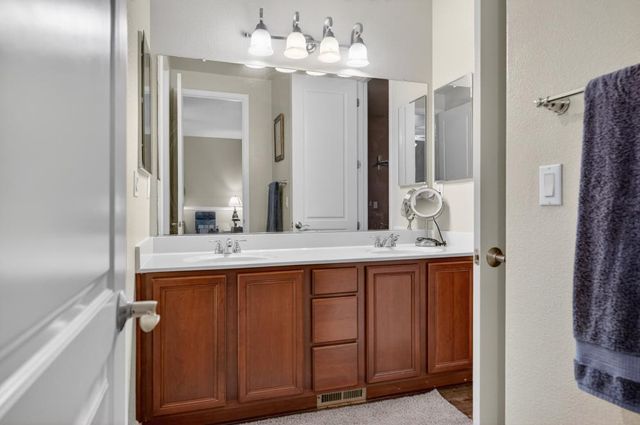 5953 Tanus Cir, Rocklin, CA 95677