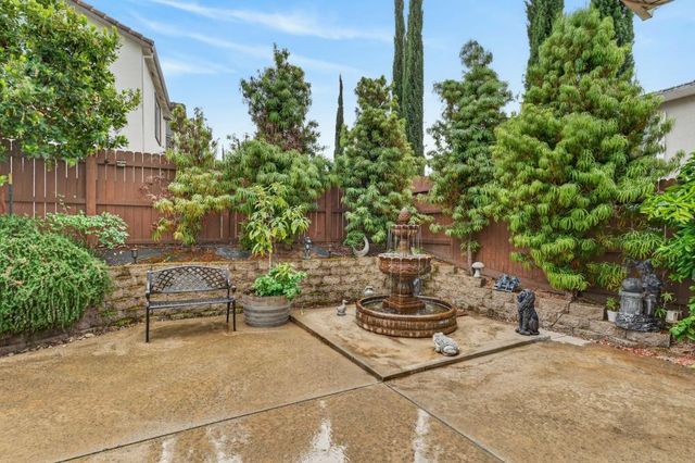 5953 Tanus Cir, Rocklin, CA 95677