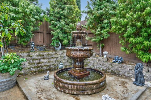 5953 Tanus Cir, Rocklin, CA 95677