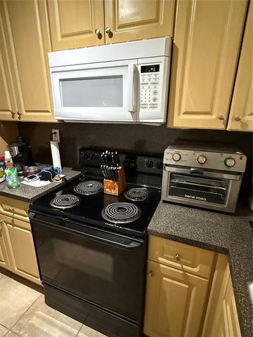 1425 Arthur St 315B, Hollywood, FL 33020