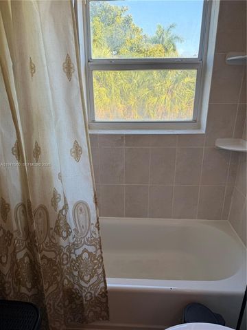 1425 Arthur St 315B, Hollywood, FL 33020