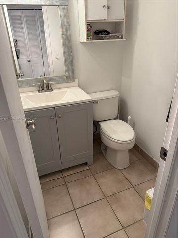 1425 Arthur St 315B, Hollywood, FL 33020