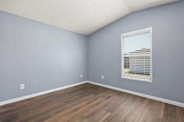 2222 N Austin Avenue 32, Pearland, TX 77581