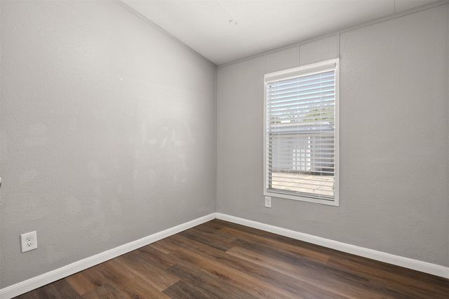 2222 N Austin Avenue 32, Pearland, TX 77581