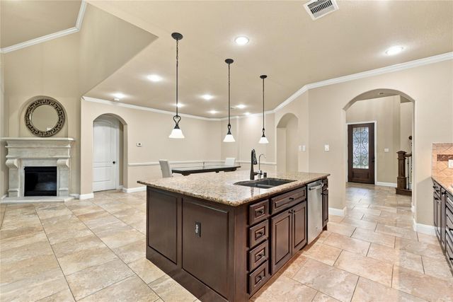 7343 Meadowcroft Boulevard, Sugar Land, TX 77479