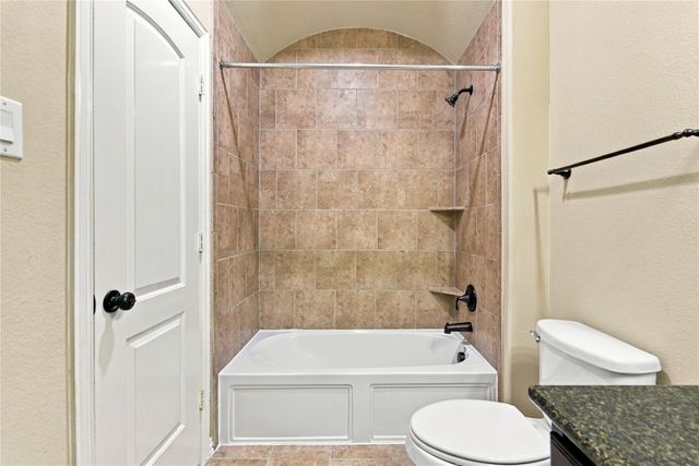 7343 Meadowcroft Boulevard, Sugar Land, TX 77479