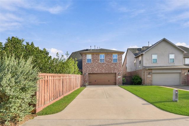 7343 Meadowcroft Boulevard, Sugar Land, TX 77479