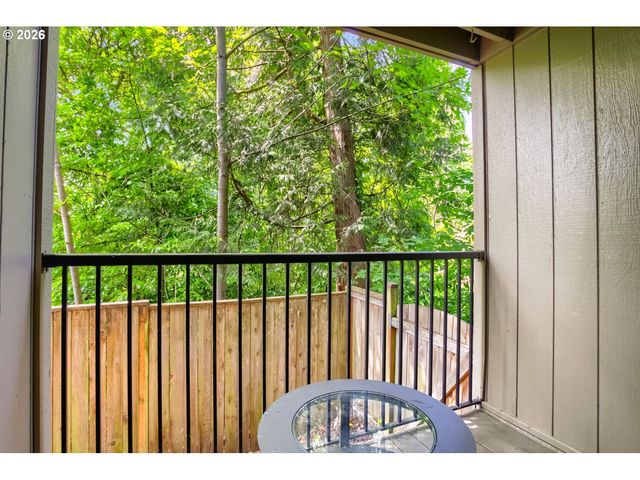 2680 Sw 87TH Ave 3, Portland, OR 97225
