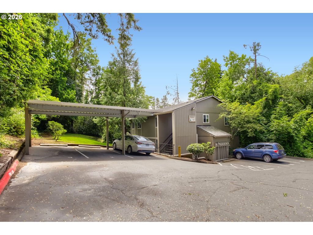 2680 Sw 87TH Ave 3, Portland, OR 97225