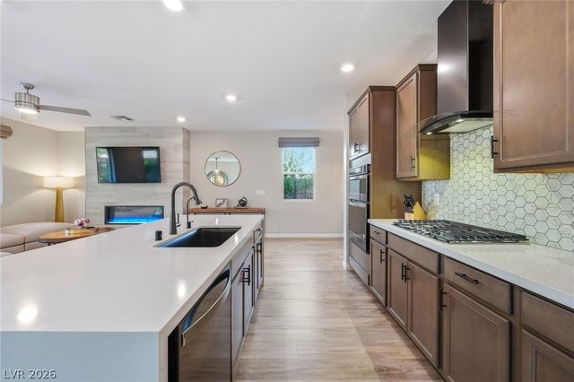 10630 Glowing Dawn Avenue, Las Vegas, NV 89135