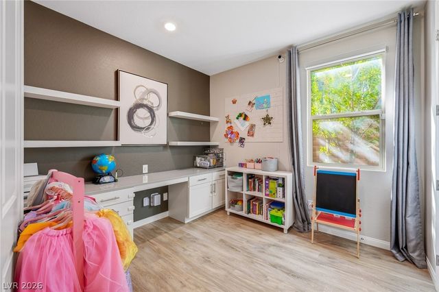 10630 Glowing Dawn Avenue, Las Vegas, NV 89135