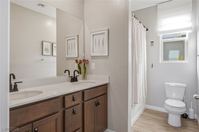 10630 Glowing Dawn Avenue, Las Vegas, NV 89135