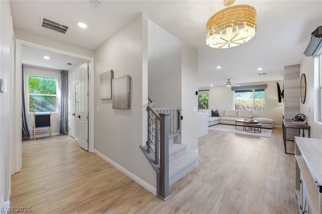 10630 Glowing Dawn Avenue, Las Vegas, NV 89135