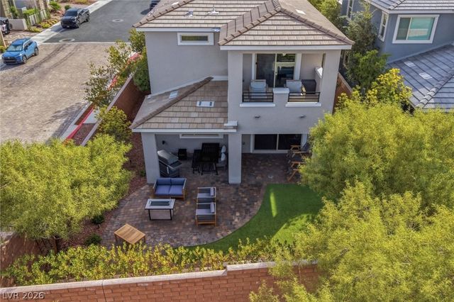 10630 Glowing Dawn Avenue, Las Vegas, NV 89135