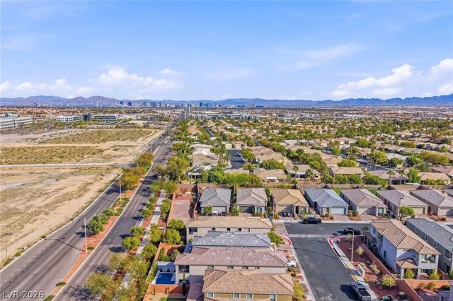 10630 Glowing Dawn Avenue, Las Vegas, NV 89135