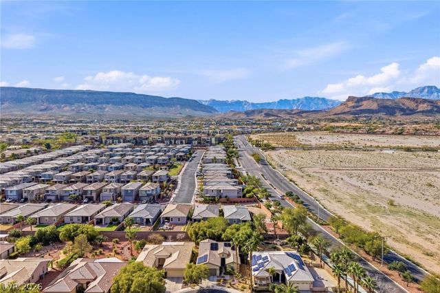 10630 Glowing Dawn Avenue, Las Vegas, NV 89135