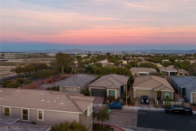 10630 Glowing Dawn Avenue, Las Vegas, NV 89135