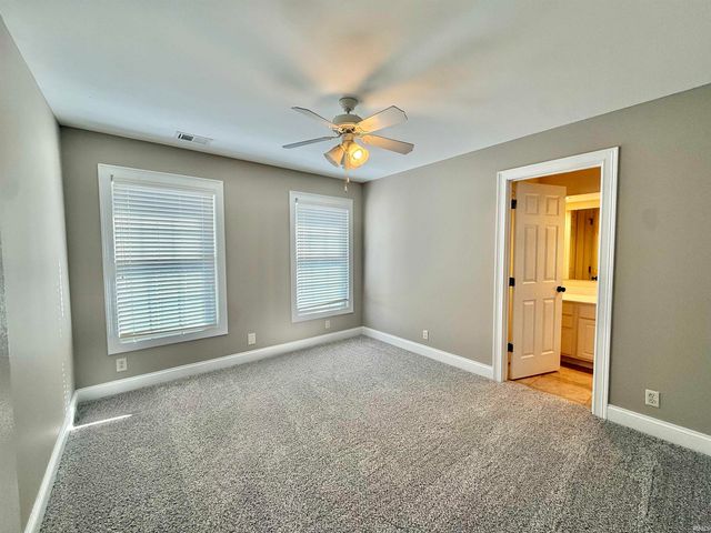 7777 Scottsdale Drive, Newburgh, IN 47630