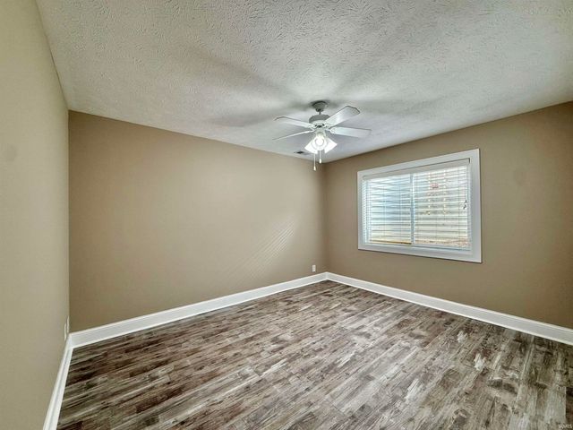 7777 Scottsdale Drive, Newburgh, IN 47630